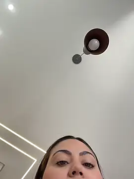 LariiHotWife - Tirar a saia