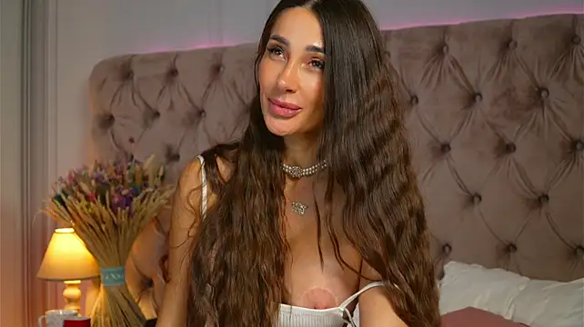 Miriam_fox - My pussy craves for more 🥵