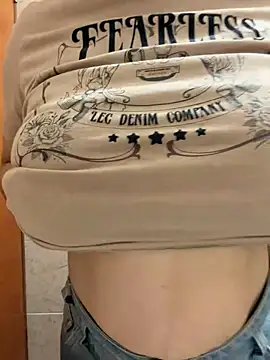 Dr_Nathalia_28 - pull up top a bit+squezze boobs