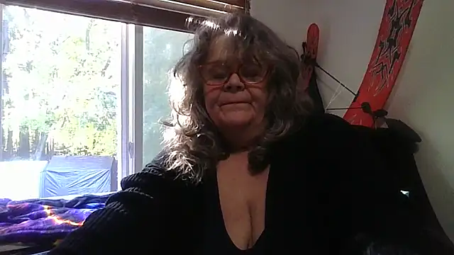 DestineeLoverGirl - Get me Naked