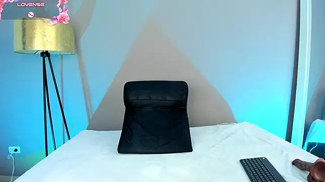 NATALIE_PARKERR - RUB PUSSY WITHOUT PANTY