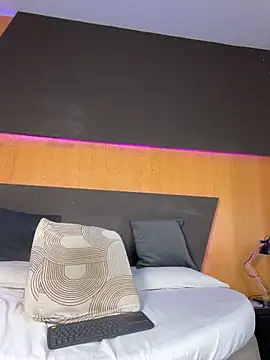 Alexia__cox - fuck pussy+ control domi 1 minute😈