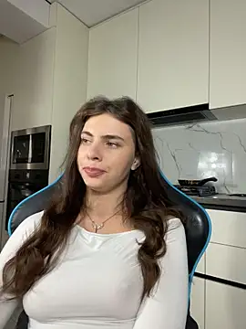 CurlyLara