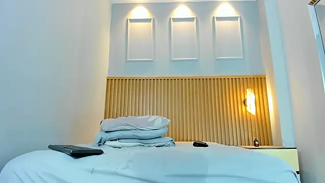 HANA_RUSSO