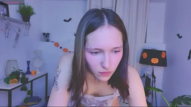 Cutee_kitt - suck one's fingers