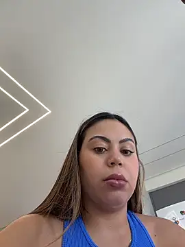 LariiHotWife - D4