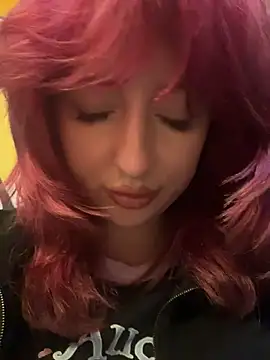 RonnieKiss - Suck dildo