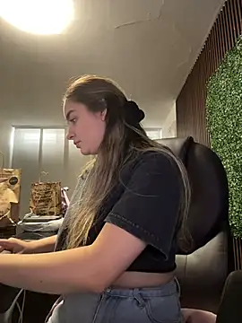 Imlindapink - Get naked in office 💗