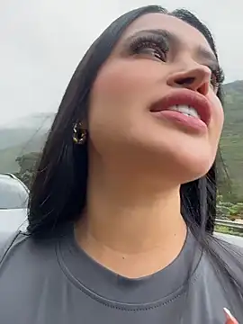 Sara_fun - Naked in car
