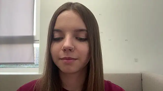 LisaPorse - show collarbones + cute wink