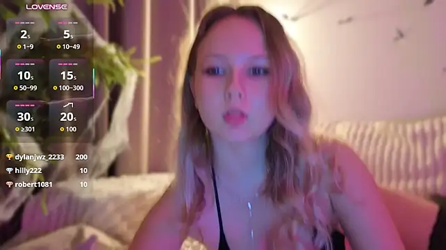 Queenneee - rub pussy