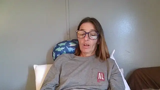 Bamalove80 - footjob on dildo