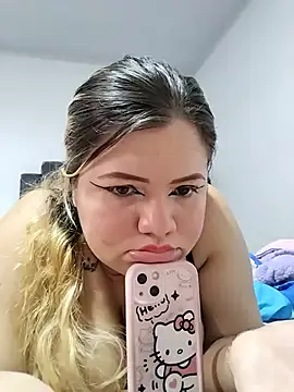 Sara_y_Amy - Show tits both girl