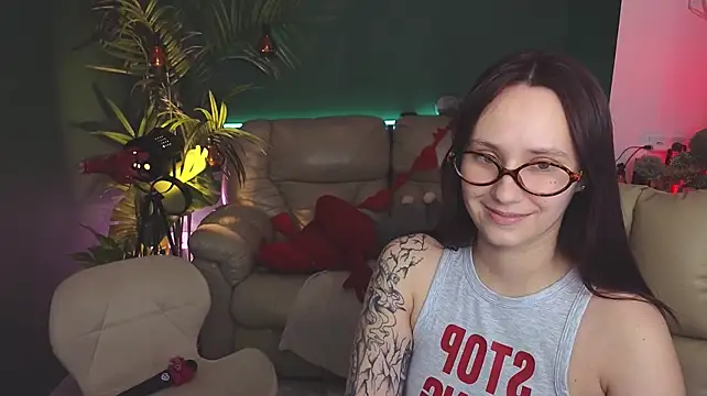 HotCaramellsTV - SHAKE TITS +:gift:4LT