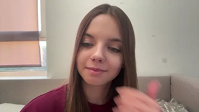 LisaPorse - show collarbones + cute wink