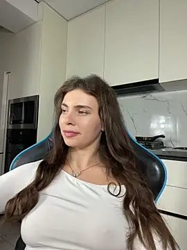 CurlyLara