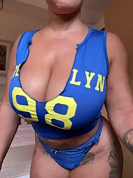 Safia_dz - Je me gode nue