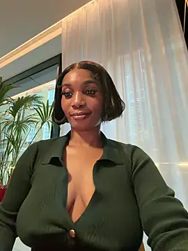 ___Nessa - Clamps boobs&public hard squirt