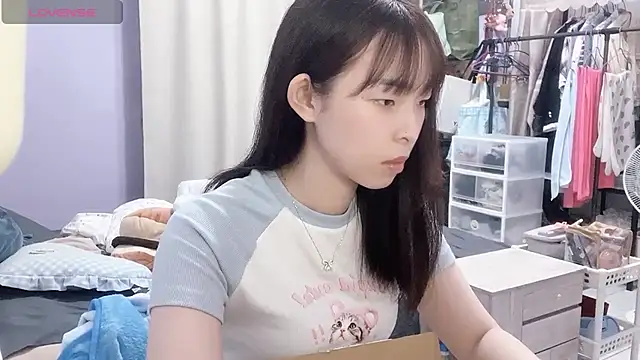 Peachyu - 開表演換情趣衣服慰慰玩玩具