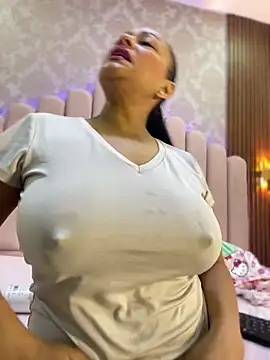 Sofia_xxx02 - zoom pussy