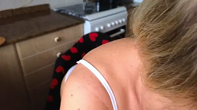 Lunamix - I WANNA CUM SO BAD! SQUIRT IN YOUR FACE