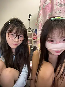 QIQI-QIQI-01 - 排卵期小母狗 想被哥哥操