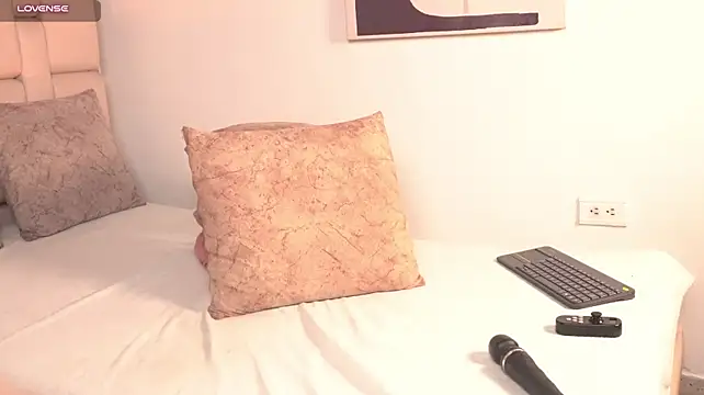 SaraMonroe1 - fuck my dildo (open legs) 💎