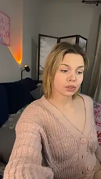 TalyaMeow - spank ass in the doggy position