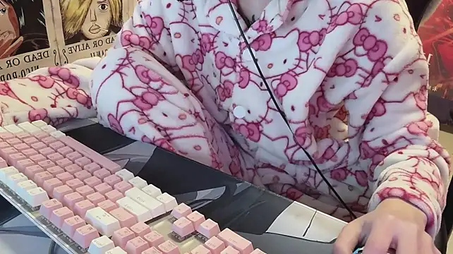 SNAKEgirlQAQ - 大家不要刷币 没有表演
