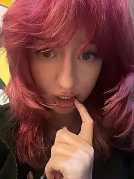 RonnieKiss - Suck dildo