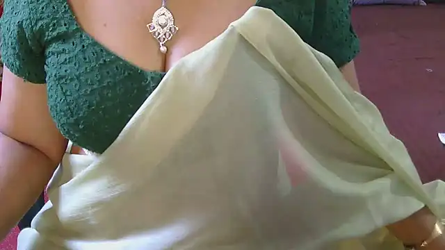 Mallu_Manisha