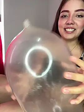 Sarah_and_taylor - SHOW PUSSY AND START FUCKED