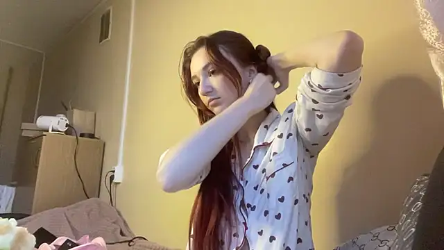 HildredGurrola - show a heart and say your name<3
