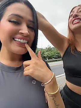 Sara_fun - Naked in car