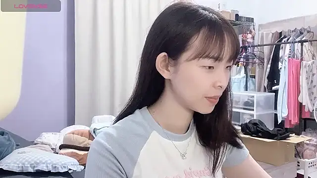Peachyu - 開表演換情趣衣服慰慰玩玩具