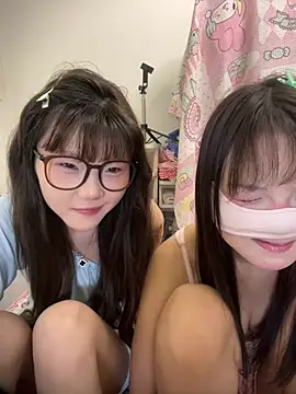QIQI-QIQI-01 - 排卵期小母狗 想被哥哥操