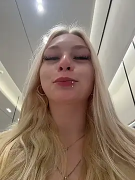 AngelinaTous