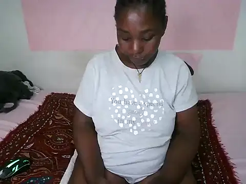 Thickchocolatex22 - spread ass close