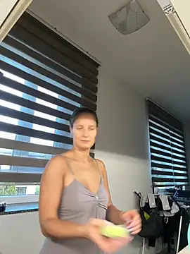 Jennifer11772 - Squirt+video for you