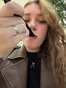 Lucy-joy - massage tits in public