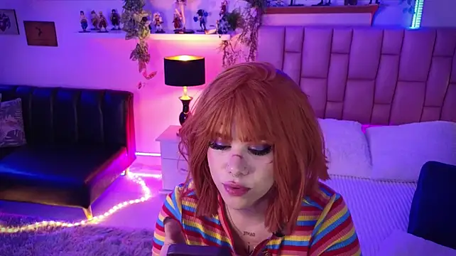 AlbaismynameX - Show off and dance