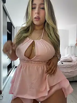 Cloee_Rainbow1 - sucking my fingers + eye contact ✌️🤤💦