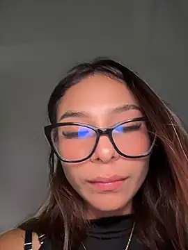 Amira_cute2 - BIG SQUIRT IN CUCUMBER 🥒