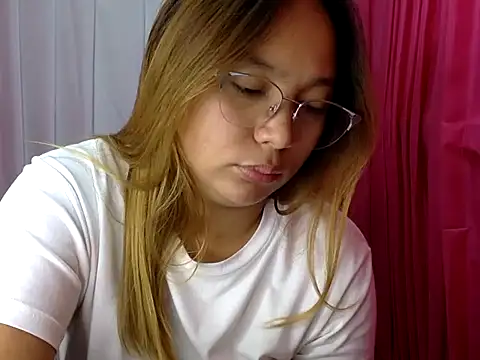 Slutty_sapphire19 - flash pussy