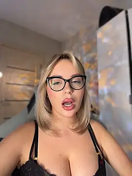 Mila-milm - Dildo in pussy