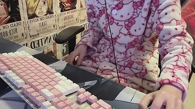 SNAKEgirlQAQ - 大家不要刷币 没有表演