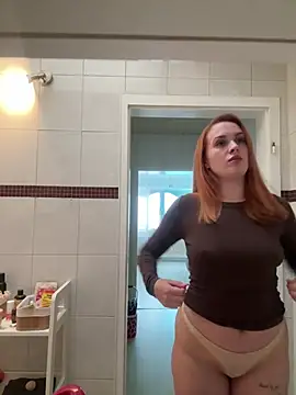 ChiaraVelvet - Squezze my Boobs 💦🔥