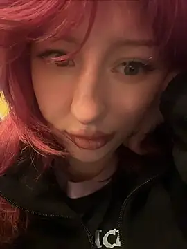 RonnieKiss - Suck dildo