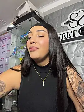 Hannahoff - Play big boobs toilet office 🍒😈