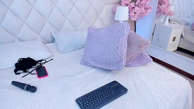 Miaa_Harper_ - saliva on tits